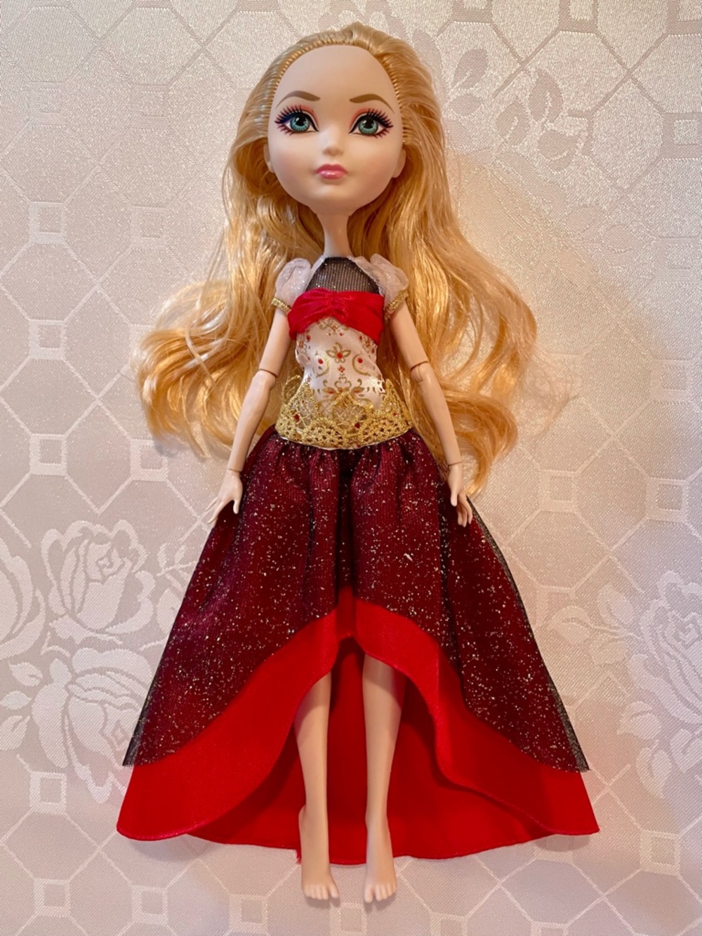 Ever After High Legacy Day Doll-Apple White